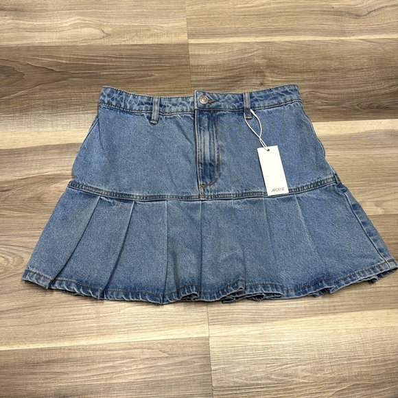 🏴 Ardenes Denim Blue Skirt size 5 NWT - Picture 3 of 7